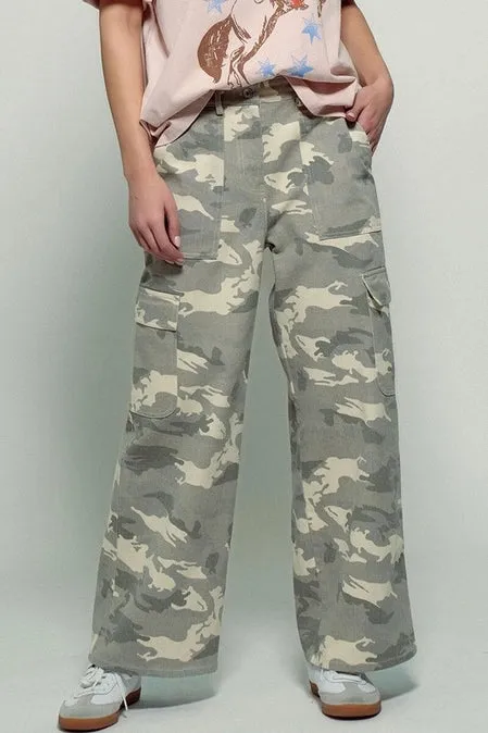 Army Cropped Cargo Pants