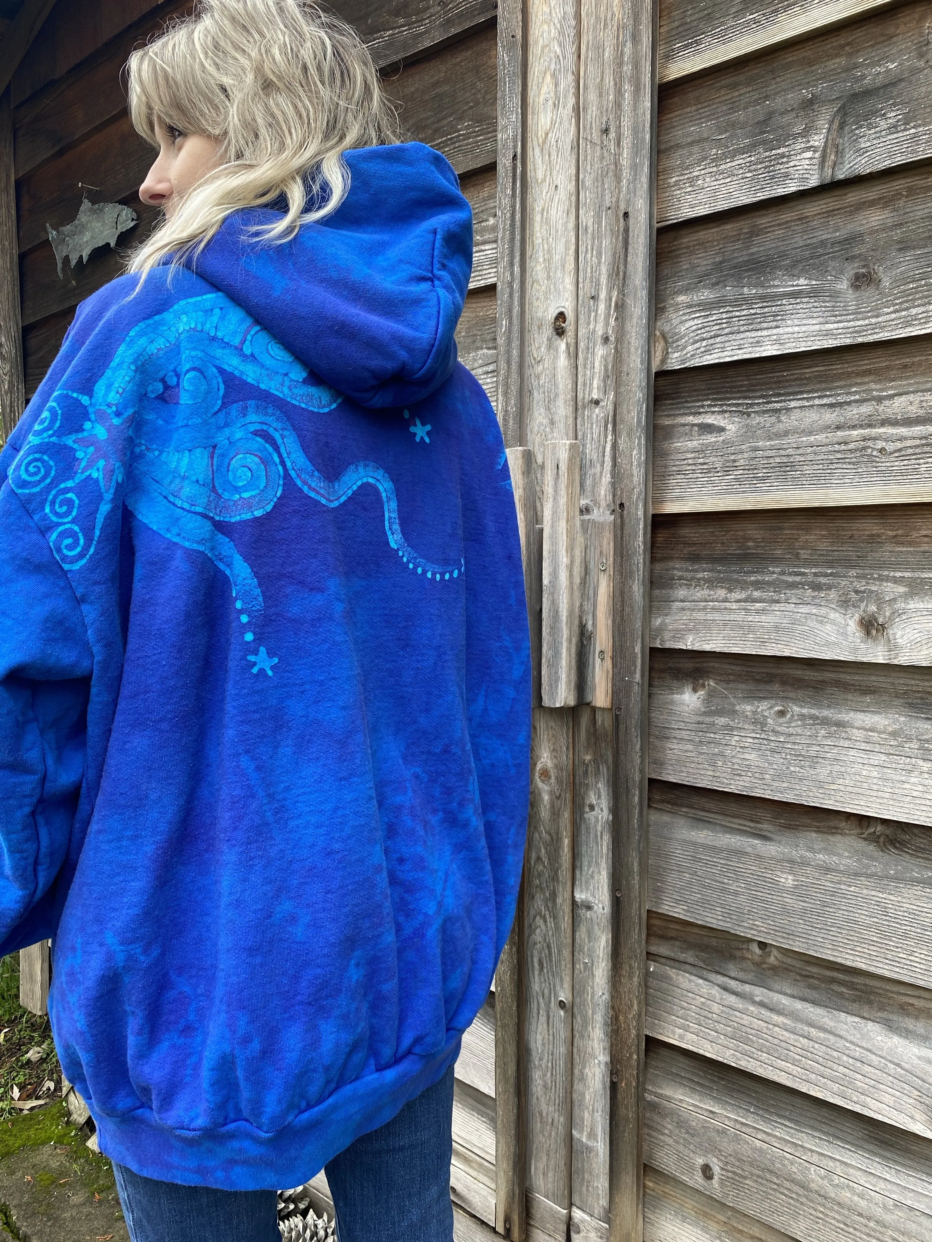 Bright Blue Moonlight Cascade Batik Pullover Hoodie - Size 2X