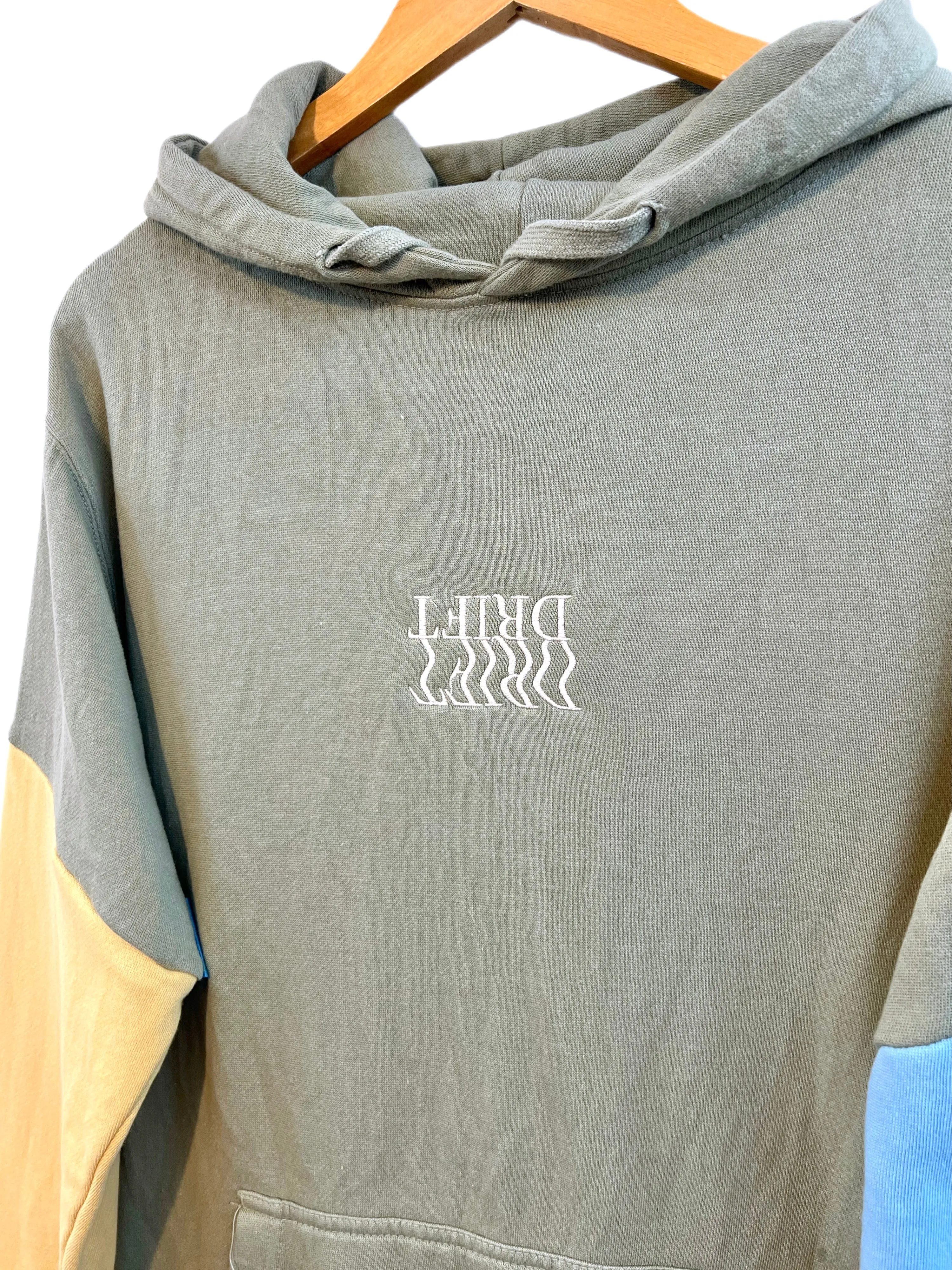 ECHOES TRI COLORBLOCK HOODIE